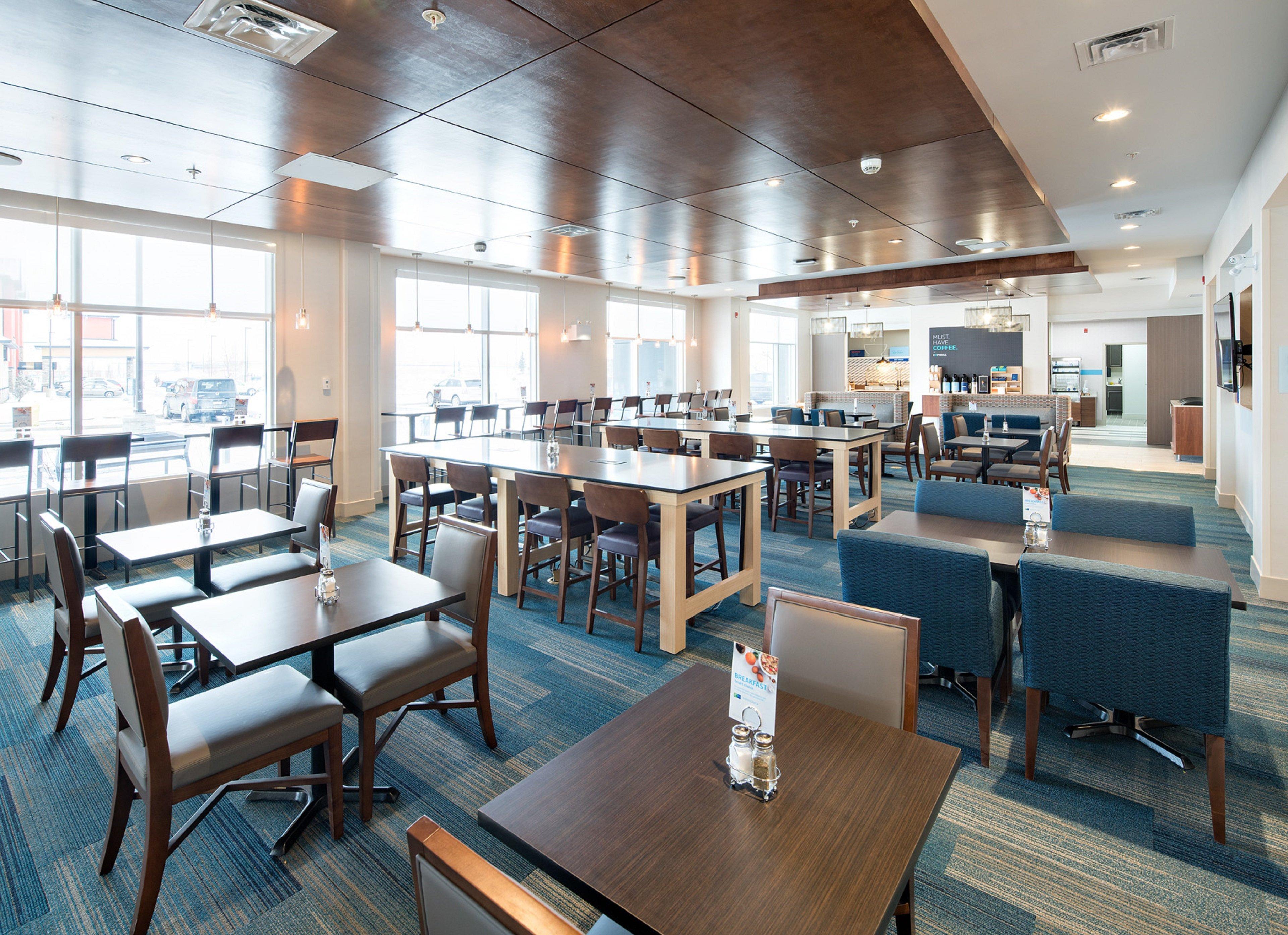 Holiday Inn Express - Red Deer North By Ihg Exterior photo