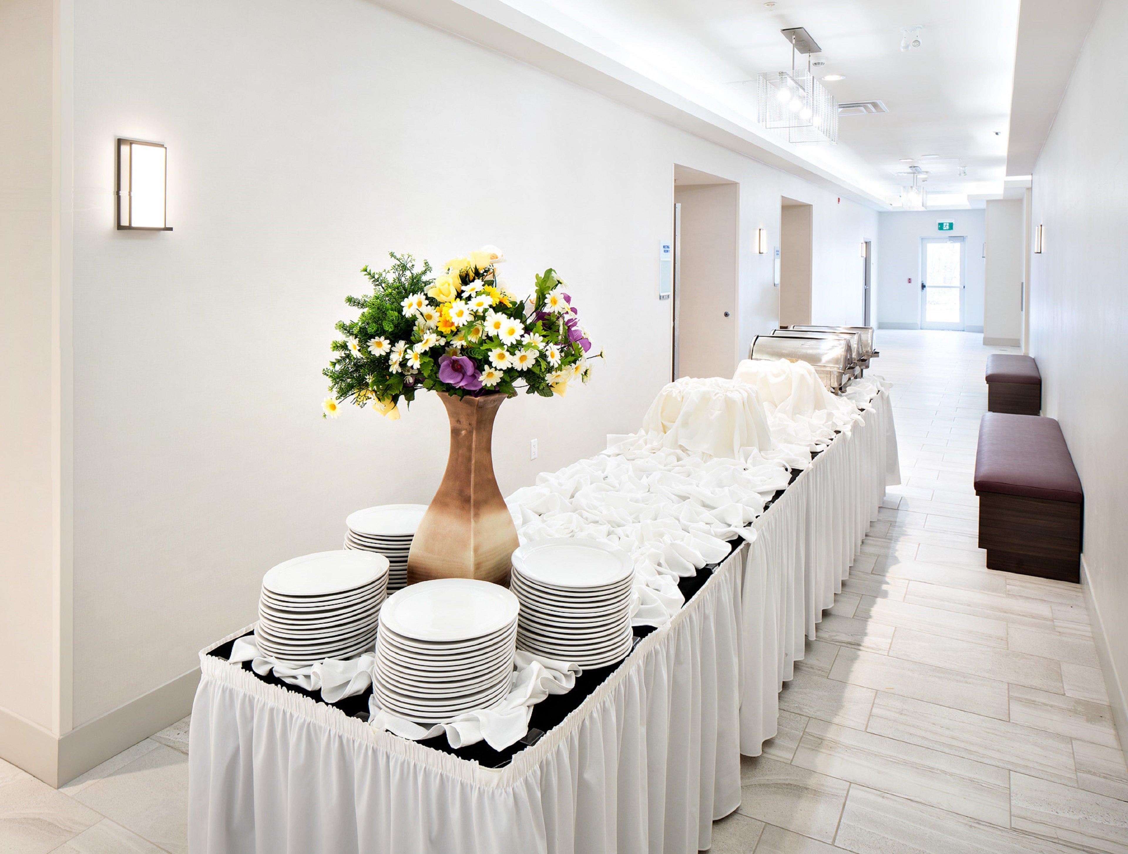 Holiday Inn Express - Red Deer North By Ihg Exterior photo