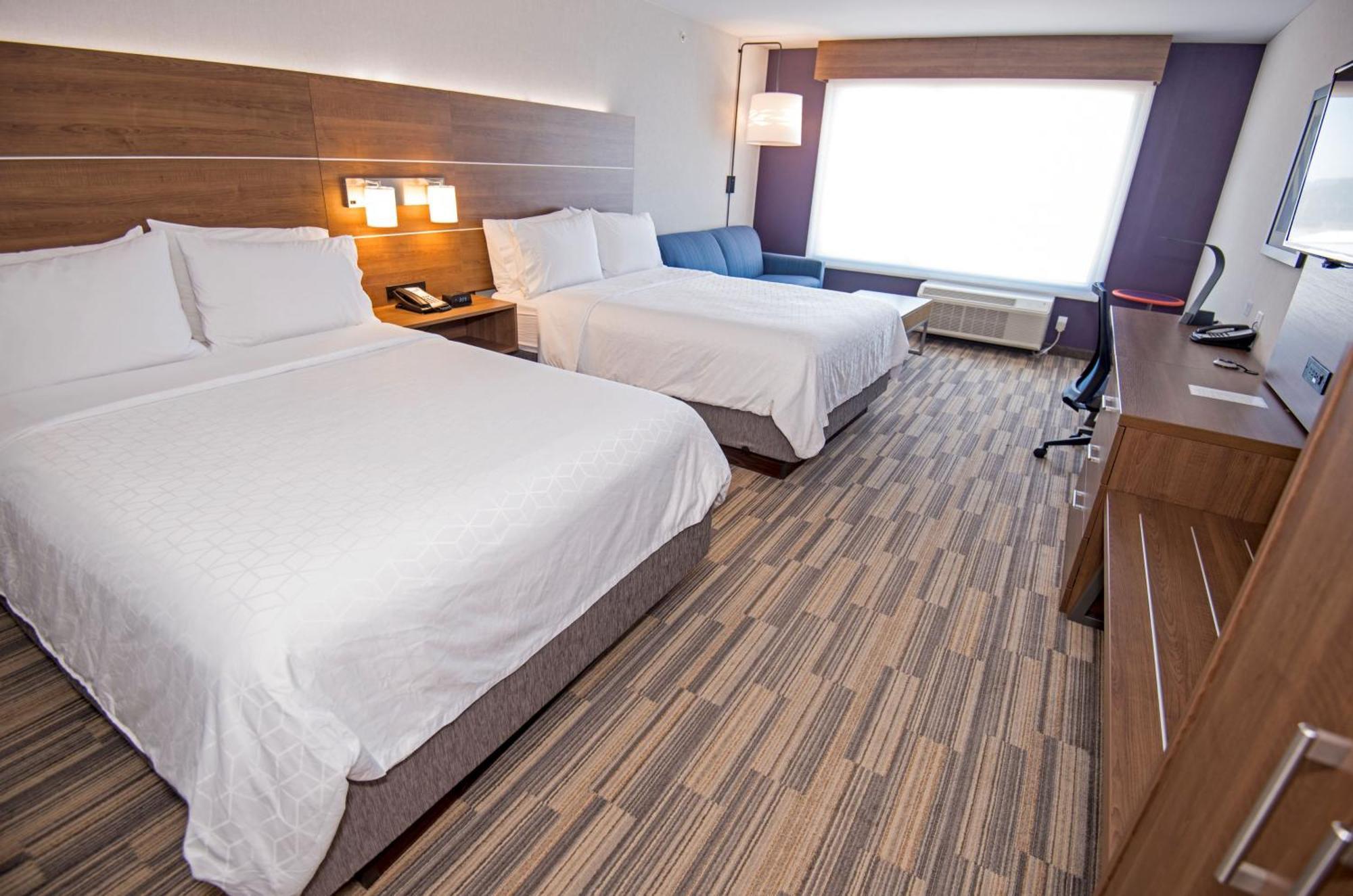 Holiday Inn Express - Red Deer North By Ihg Exterior photo