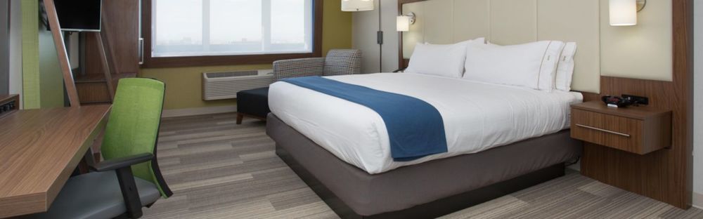 Holiday Inn Express - Red Deer North By Ihg Exterior photo